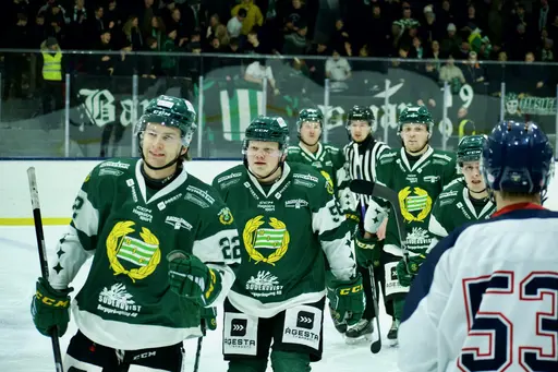 Här ett gäng fina bilder av Dennis Drosback. Se till att ge honom cred om de används någonstans.