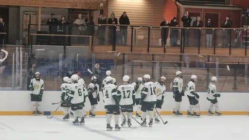 Övertygande 5-0 till Bajen J18 i seriepremiären. Foto: Ettan