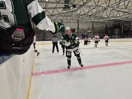 Bilderna är från den första (seger)matchen mot Värmdö. Foto: Ettan