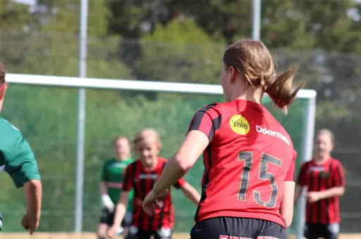 Foto: @skarviknina_fotboll