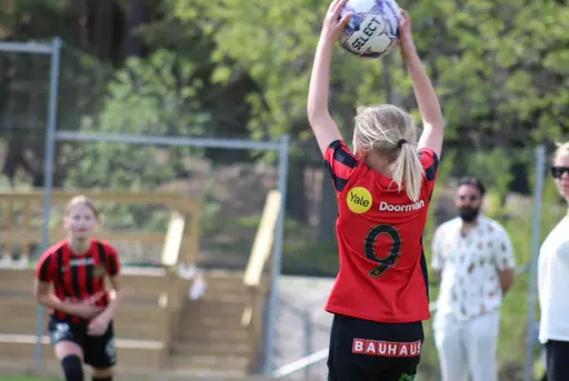 Foto: @skarviknina_fotboll