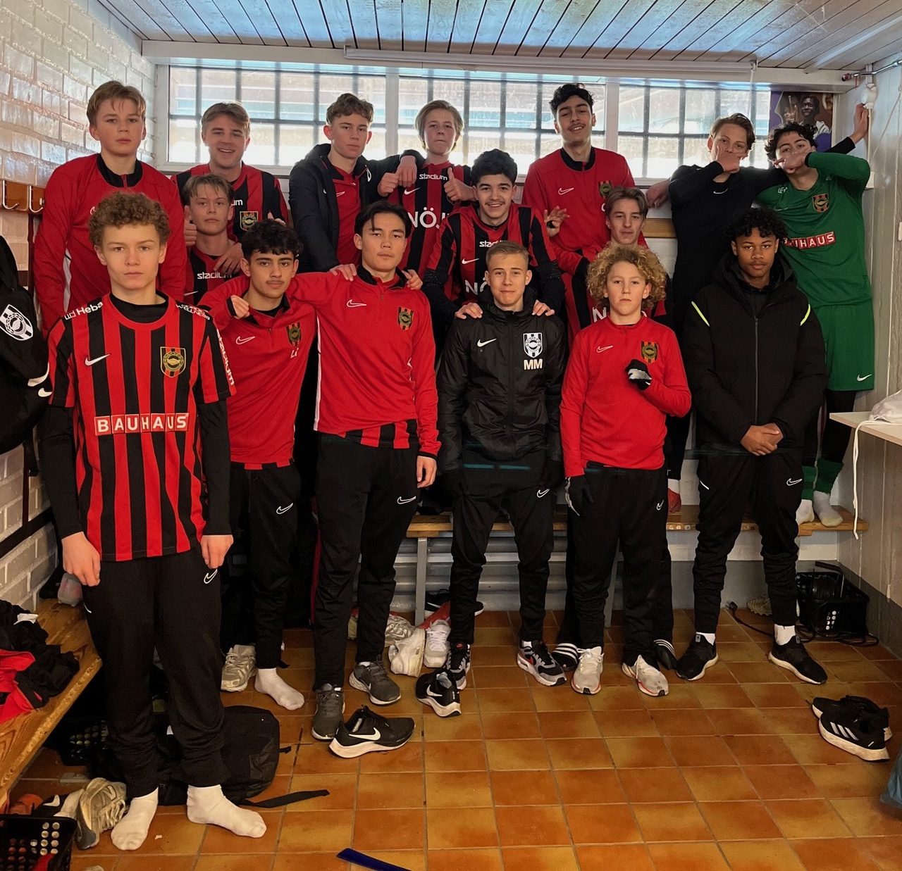 BP DFF:s lag som besegrade Hanvikens SK P17 med 3–0..