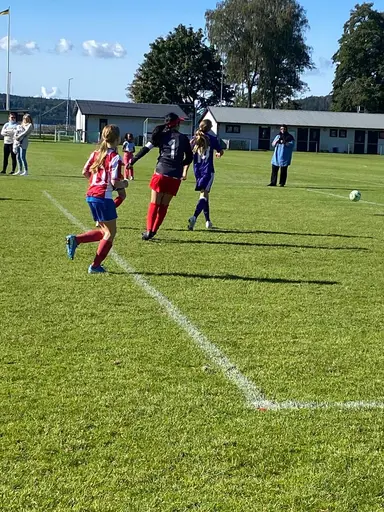 Två jämna matcher mot Lerum i solskenet!