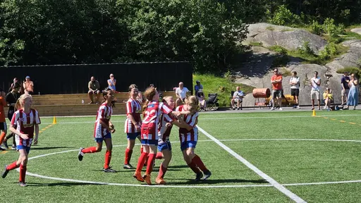 Match 1: Bild 1-14. Match 2: Bild 15-32. Collage: Bild 33