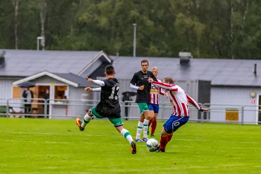 Bilder tagna av Joakim i ösregnet på Yttern.