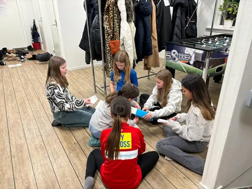 Fredagkväll med F13