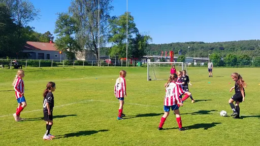 Bild 1-5: Kongahälla-YIS. Bild 6-27: Surte-YIS.