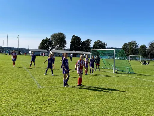Två jämna matcher mot Lerum i solskenet!
