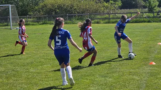 Första matchen: Bild 1-14. Andra matchen: Bild 15-27