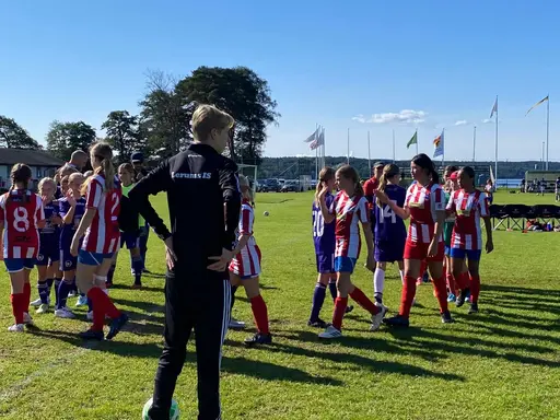 Två jämna matcher mot Lerum i solskenet!
