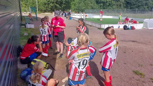 Vår första "hemma-cup" på Yttern. Vi ställde upp med två lag och spelade riktigt bra i solskenet.