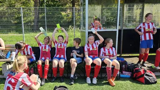Match 1: Bild 1-14. Match 2: Bild 15-32. Collage: Bild 33