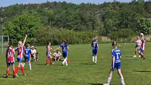 Första matchen: Bild 1-14. Andra matchen: Bild 15-27
