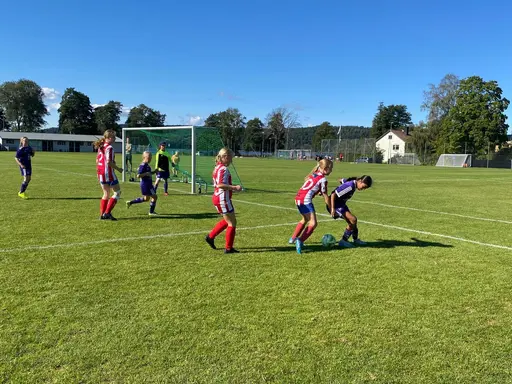 Två jämna matcher mot Lerum i solskenet!