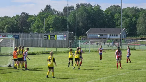 Första matchen: Bild 1-12. Andra matchen: Bild 13-24.