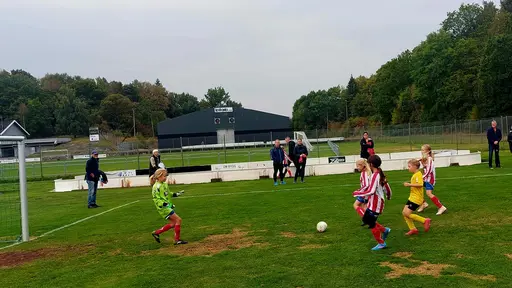 Två bra matcher av tjejerna som gjorde flera mål efter fina passningar.