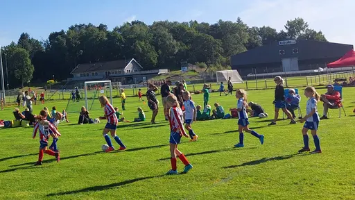 Vår första "hemma-cup" på Yttern. Vi ställde upp med två lag och spelade riktigt bra i solskenet.