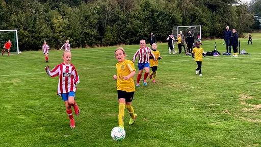 Två bra matcher av tjejerna som gjorde flera mål efter fina passningar.