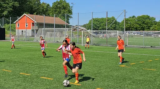 Match 1: Bild 1-14. Match 2: Bild 15-32. Collage: Bild 33
