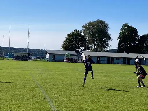 Två jämna matcher mot Lerum i solskenet!
