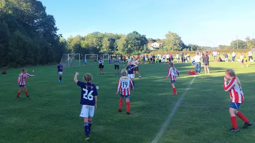 Vår första "hemma-cup" på Yttern. Vi ställde upp med två lag och spelade riktigt bra i solskenet.