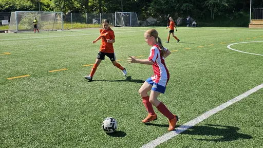 Match 1: Bild 1-14. Match 2: Bild 15-32. Collage: Bild 33