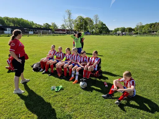 Första matchen: Bild 1-14. Andra matchen: Bild 15-27