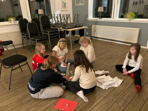 Fredagkväll med F13
