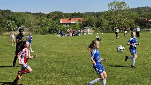 Första matchen: Bild 1-14. Andra matchen: Bild 15-27