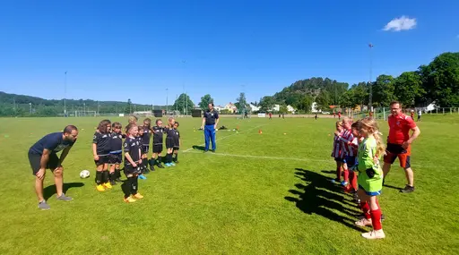 Bild 1-5: Kongahälla-YIS. Bild 6-27: Surte-YIS.