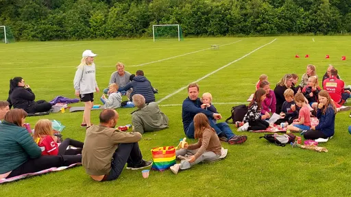 Vi avslutade vårsäsongen med femkamp och fika tillsammans med föräldrarna