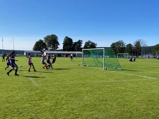 Två jämna matcher mot Lerum i solskenet!