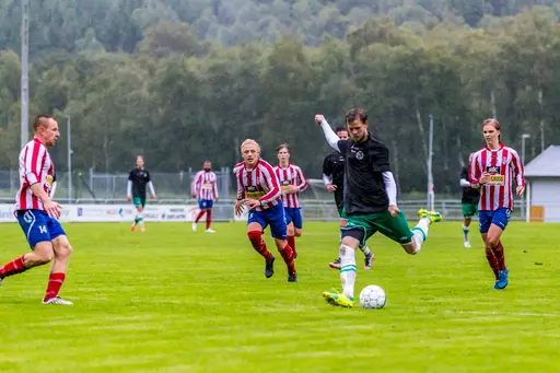 Bilder tagna av Joakim i ösregnet på Yttern.
