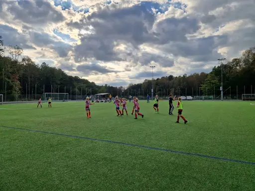 På ett soligt Lillhagens IP hade vi dubbelmöte mot Backatorp.