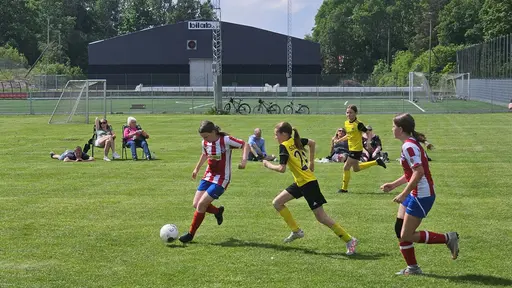 Första matchen: Bild 1-12. Andra matchen: Bild 13-24.