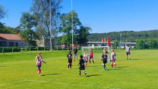 Bild 1-5: Kongahälla-YIS. Bild 6-27: Surte-YIS.