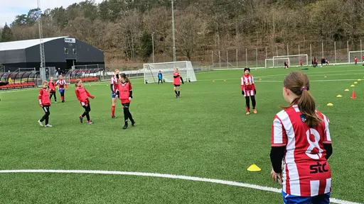 Fint spel av F-13 resulterade i många mål