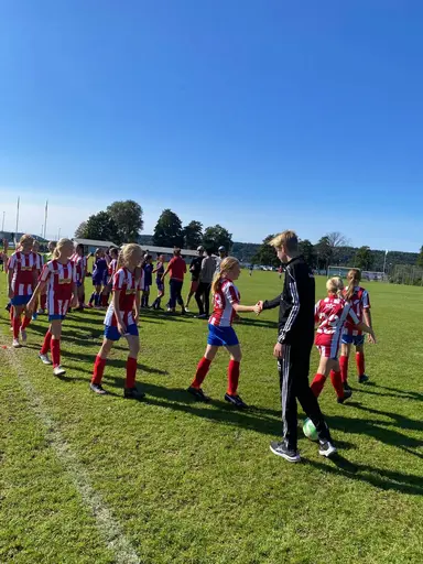 Två jämna matcher mot Lerum i solskenet!