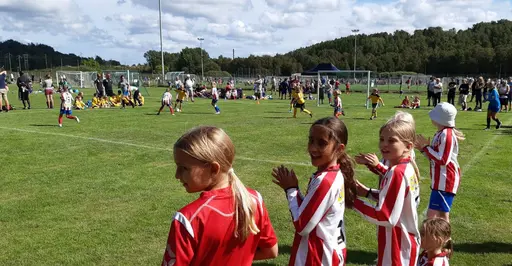 Vår första "hemma-cup" på Yttern. Vi ställde upp med två lag och spelade riktigt bra i solskenet.