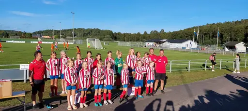 Vår första "hemma-cup" på Yttern. Vi ställde upp med två lag och spelade riktigt bra i solskenet.