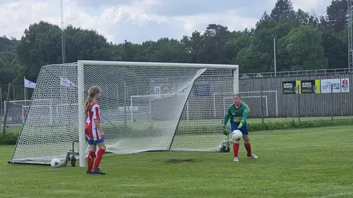 Första matchen: Bild 1-12. Andra matchen: Bild 13-24.