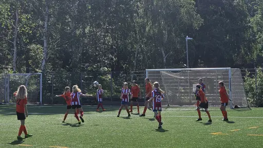 Match 1: Bild 1-14. Match 2: Bild 15-32. Collage: Bild 33