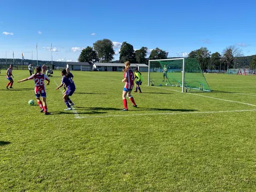 Två jämna matcher mot Lerum i solskenet!