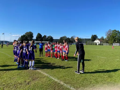 Två jämna matcher mot Lerum i solskenet!