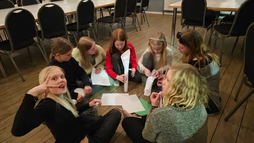 Fredagkväll med F13