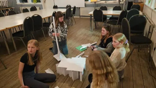 Fredagkväll med F13