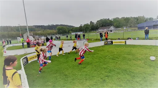 Vi tog återigen emot Romelanda hemma på Ytterns IP och tjejerna visade upp en rejäl kämpaglöd!