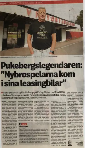 Weine berättar om förra gången det var lokalderby mellan NIF och PBK. Nybro IF vann den här andra derbymatchen med 2-0 inför 1676 i publiken.