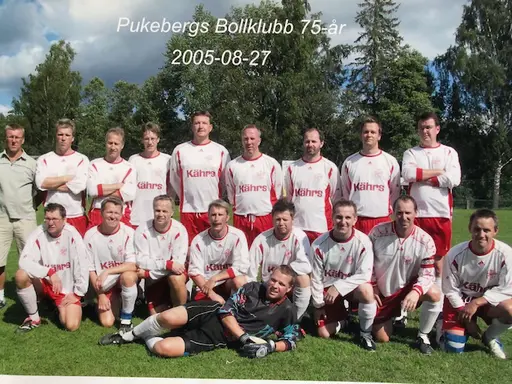 Veteranlag från 75 års jubileet som spelade match mot Orrefors IF.
