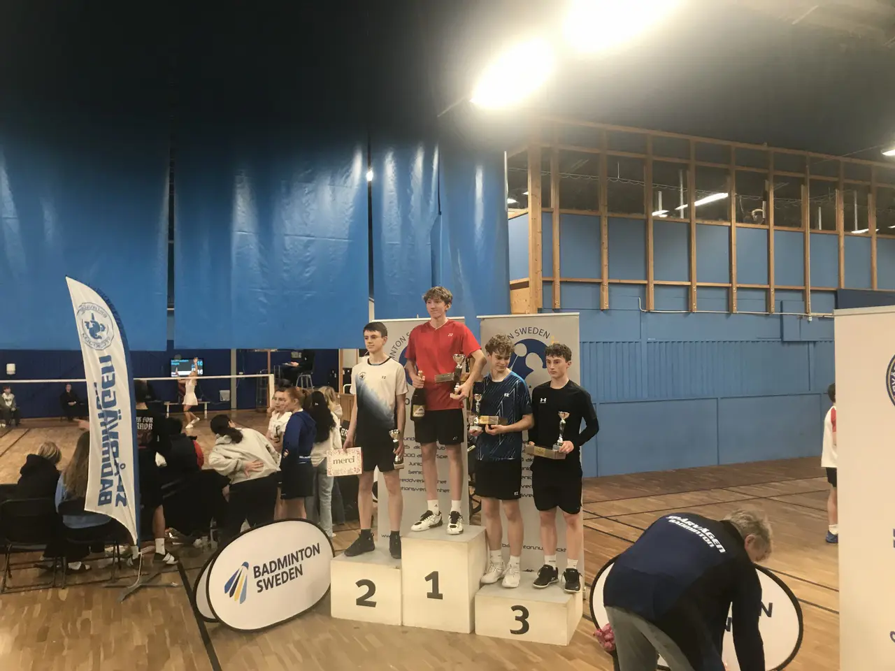 2 x Täby på prispallen i HS U17. Adam Medin 1:a och William Fjällby 3:a.William vann även guld i HD och brons i mixed. Nästa höst har båda killarna bestämt för att satsa vidare på vårt NIU